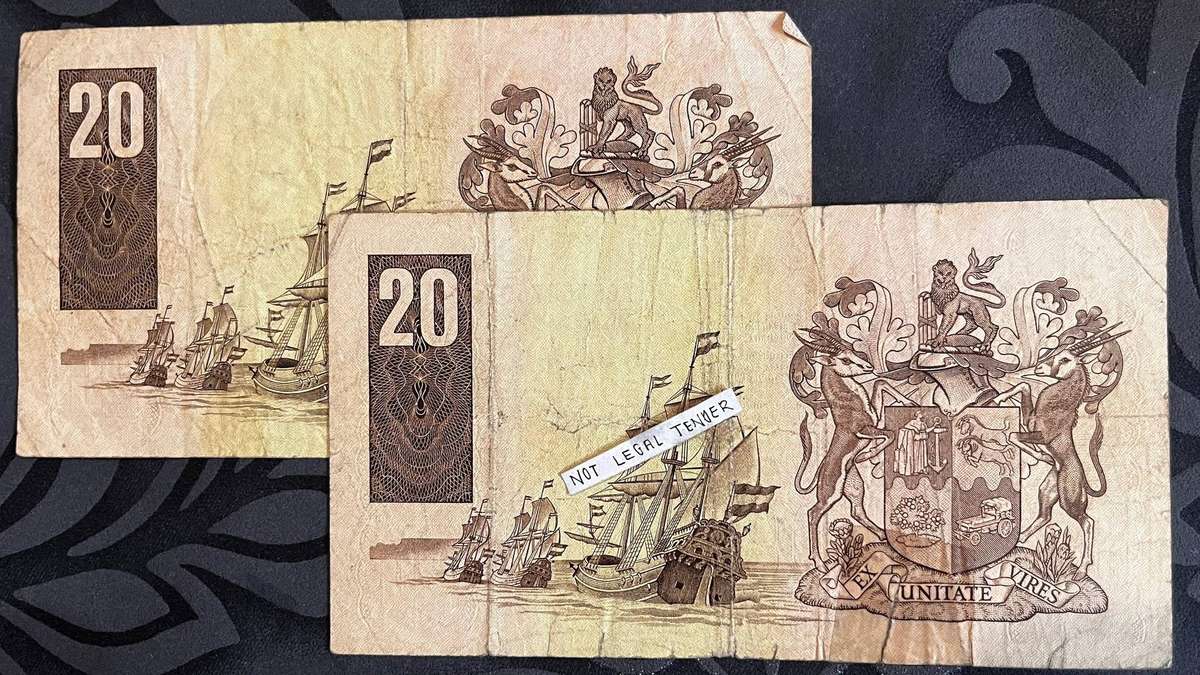 South Africa 20 Rand Banknote x2