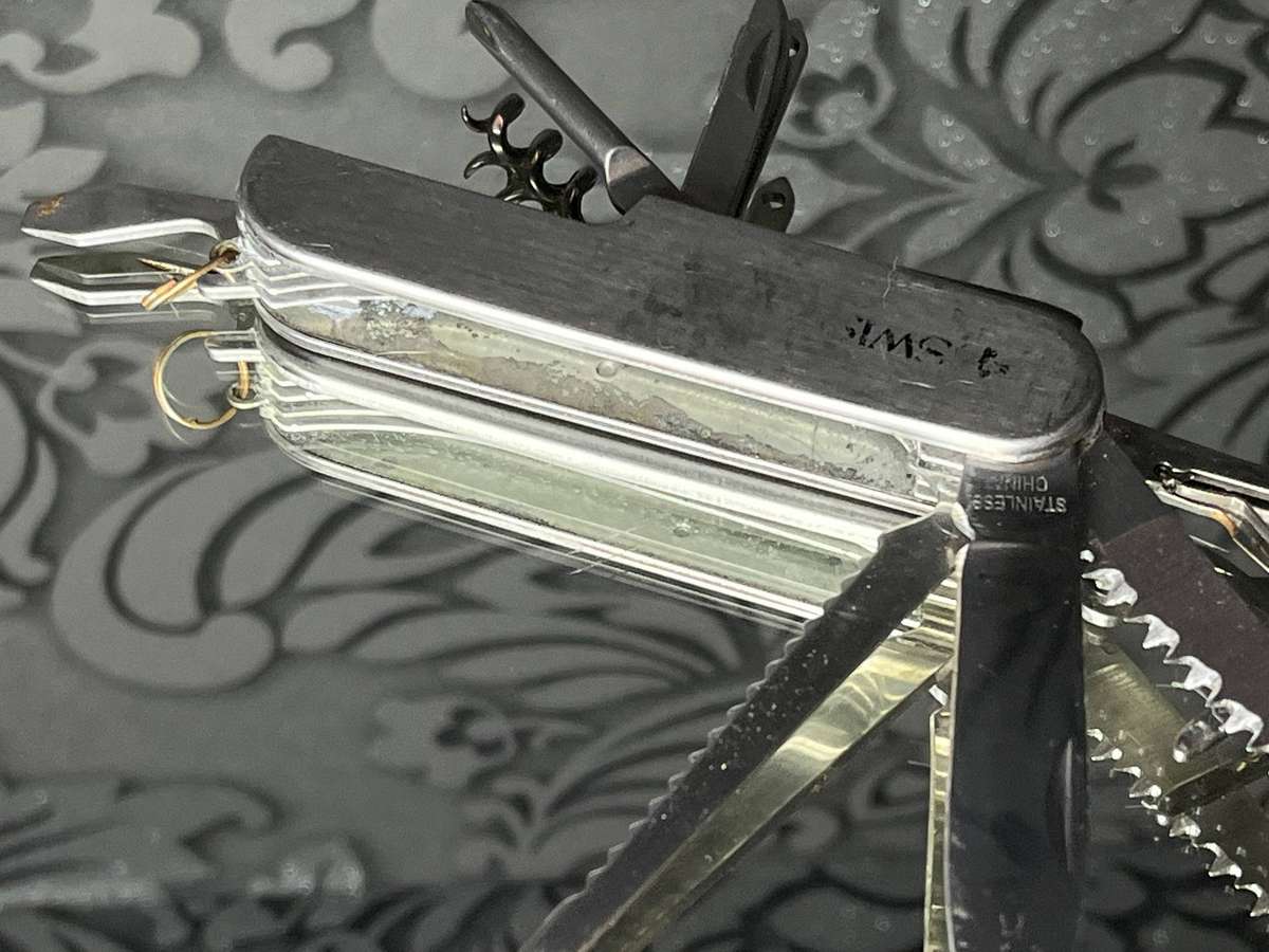 Swiss Style Multi-Tool Pocket Knife  Stainless Steel 11-in-1