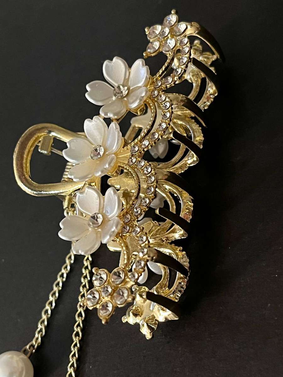 Large Gold-Tone Hair Claw Clip | Statement Hair Accessory