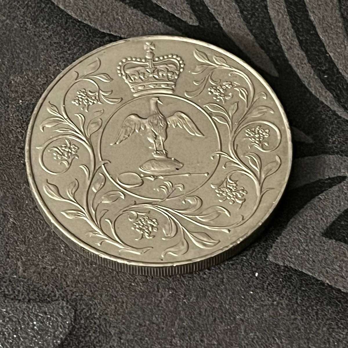 1977 United Kingdom Silver Jubilee Crown | Elizabeth II | Commemorative Coin