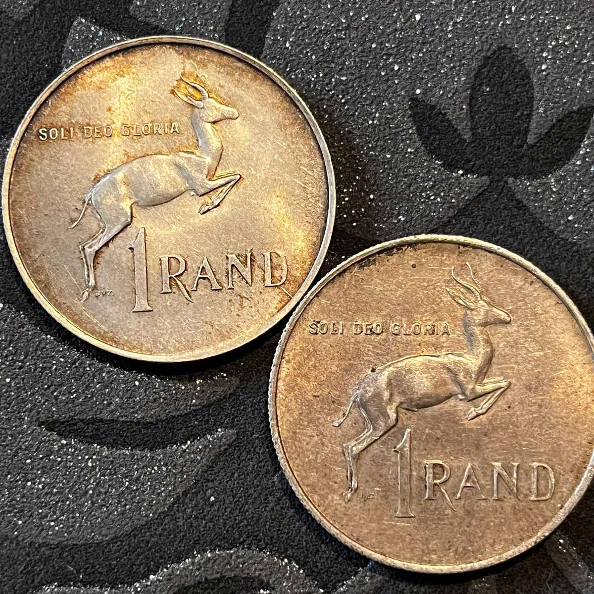  1967 South Africa Silver 1 Rand (.800) x2