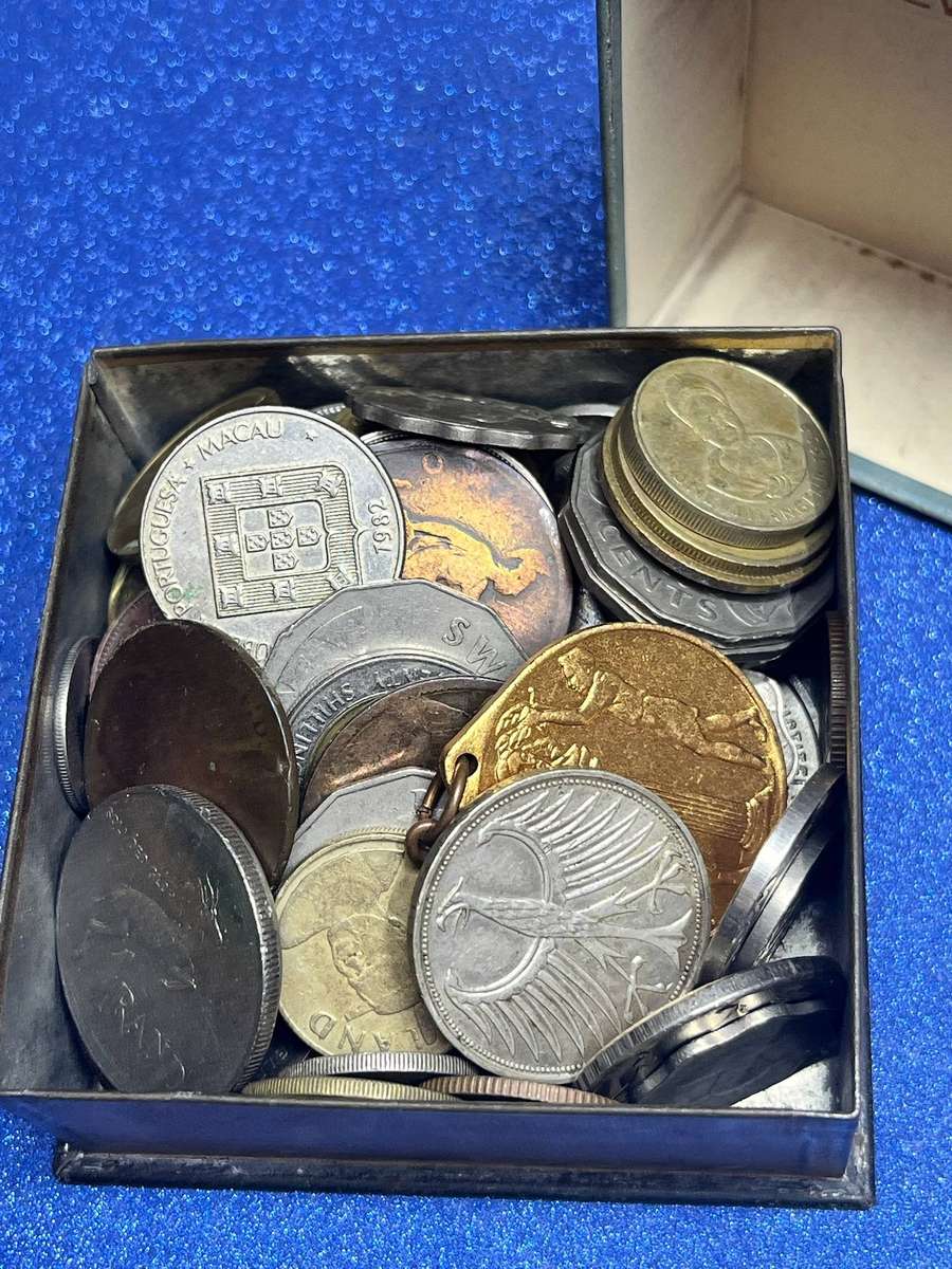 Mixed World Coin Box  Vintage Keppels Avocado Face Powder Tin