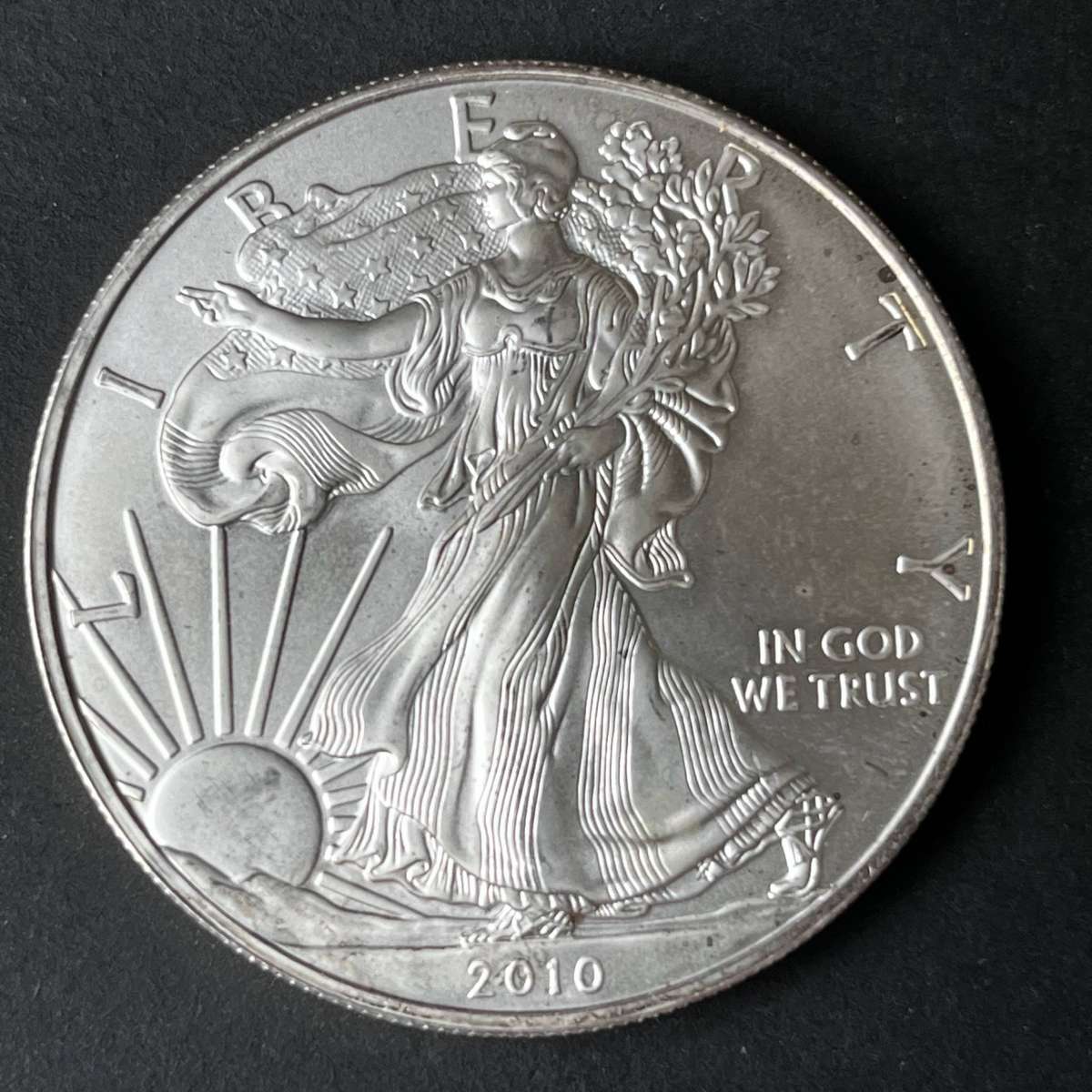 2010 American Silver Eagle 1oz .999 Silver Coin  Walking Liberty