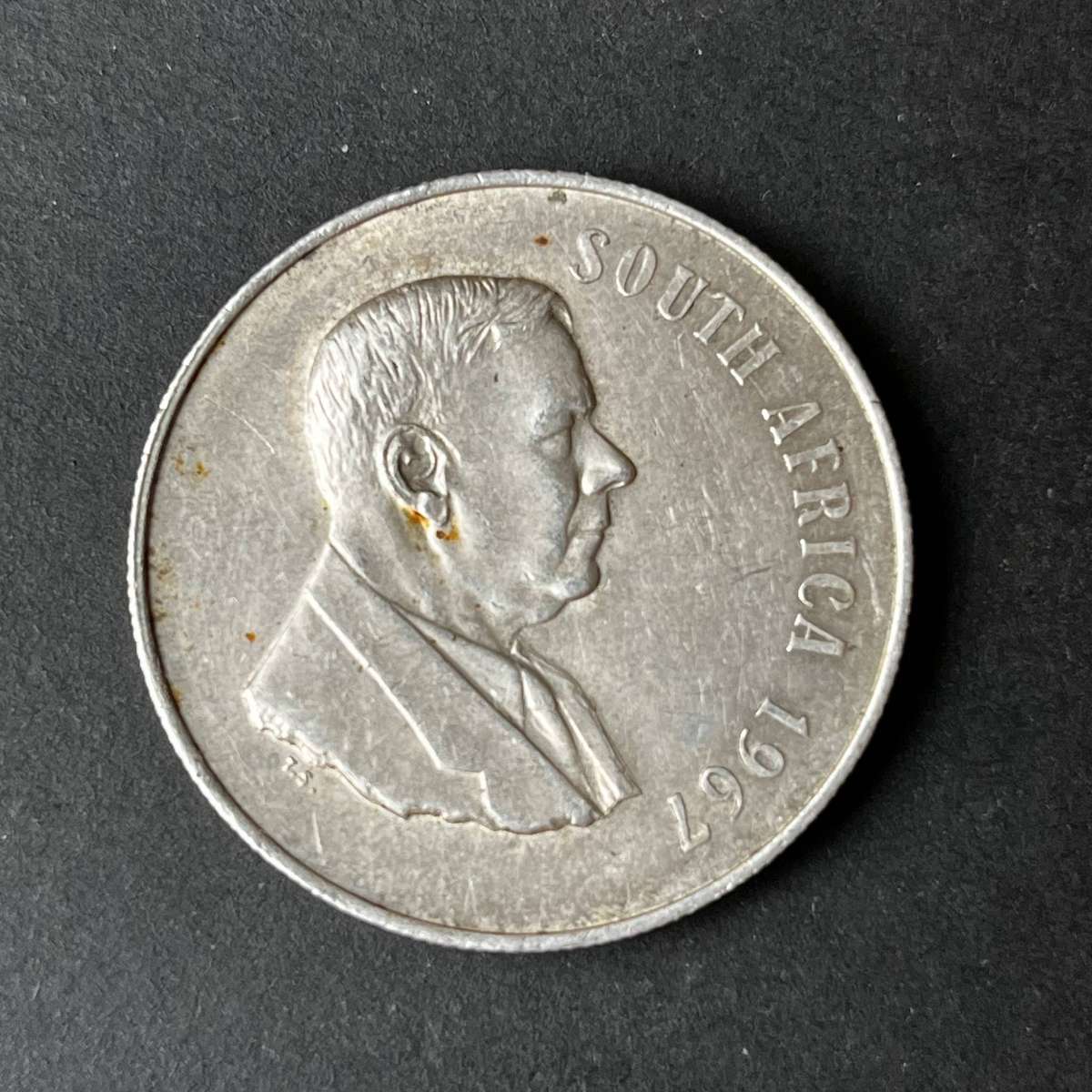  1967 South Africa 1 Rand  Verwoerd Portrait  80% Silver