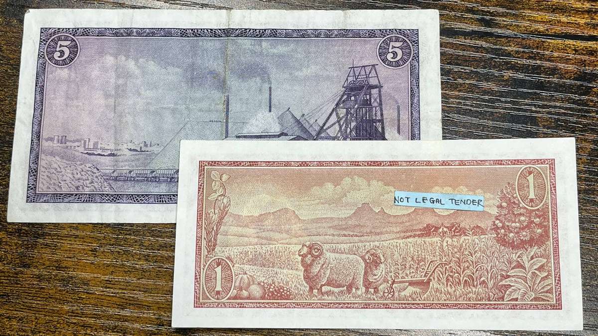  South Africa 5 Rand & 1 Rand Banknote Pair | T.W. de Jongh