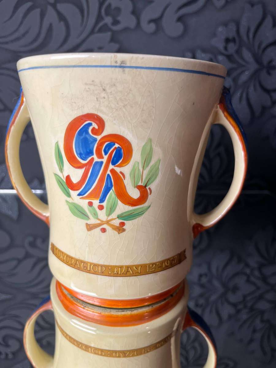 1937 Coronation Loving Cup  King George VI & Queen Elizabeth  Musical Commemorative  England
