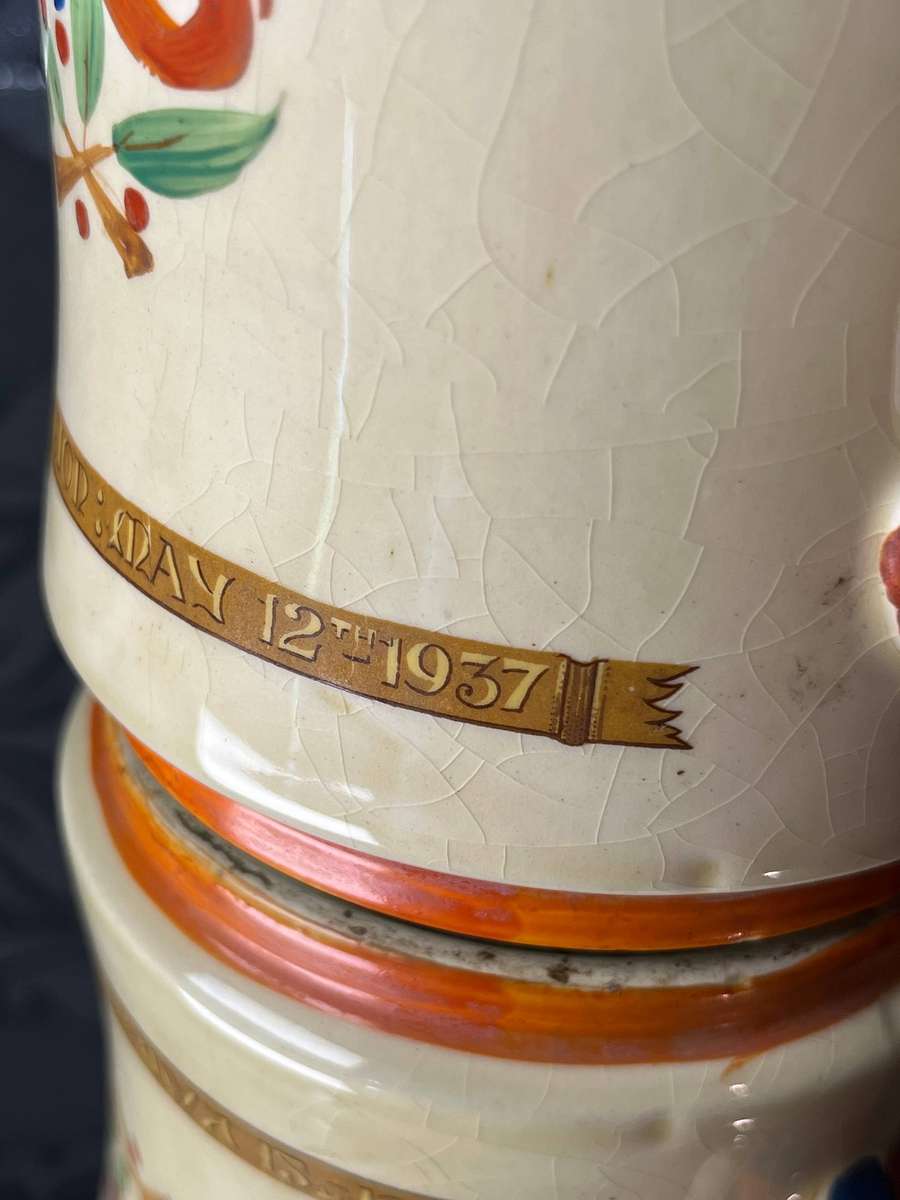  1937 Coronation Loving Cup  King George VI & Queen Elizabeth  Musical Commemorative  England