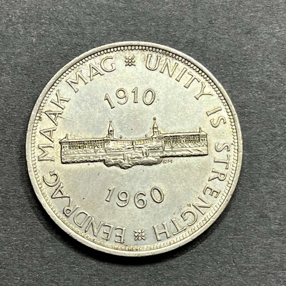  Union of SA 5 Shillings 1960 .500 Silver