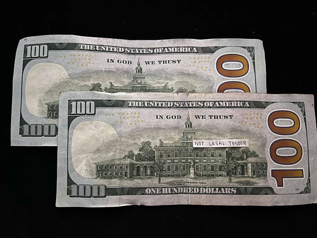 USA $100 Banknotes (2x)  Federal Reserve Notes  Circulated  See Photos