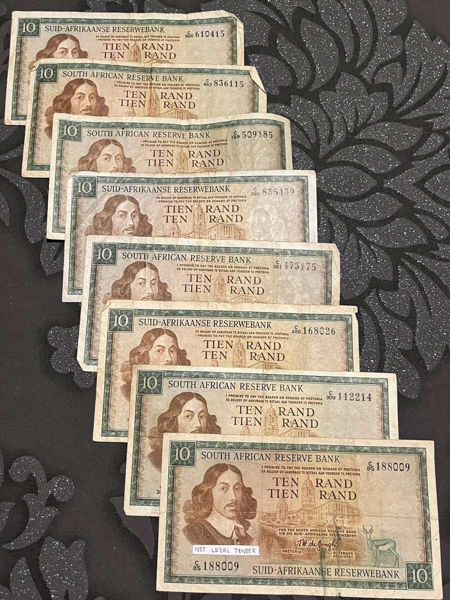 Lot of 8 × South Africa 10 Rand Notes  Jan van Riebeeck  T.W. de Jongh Signature