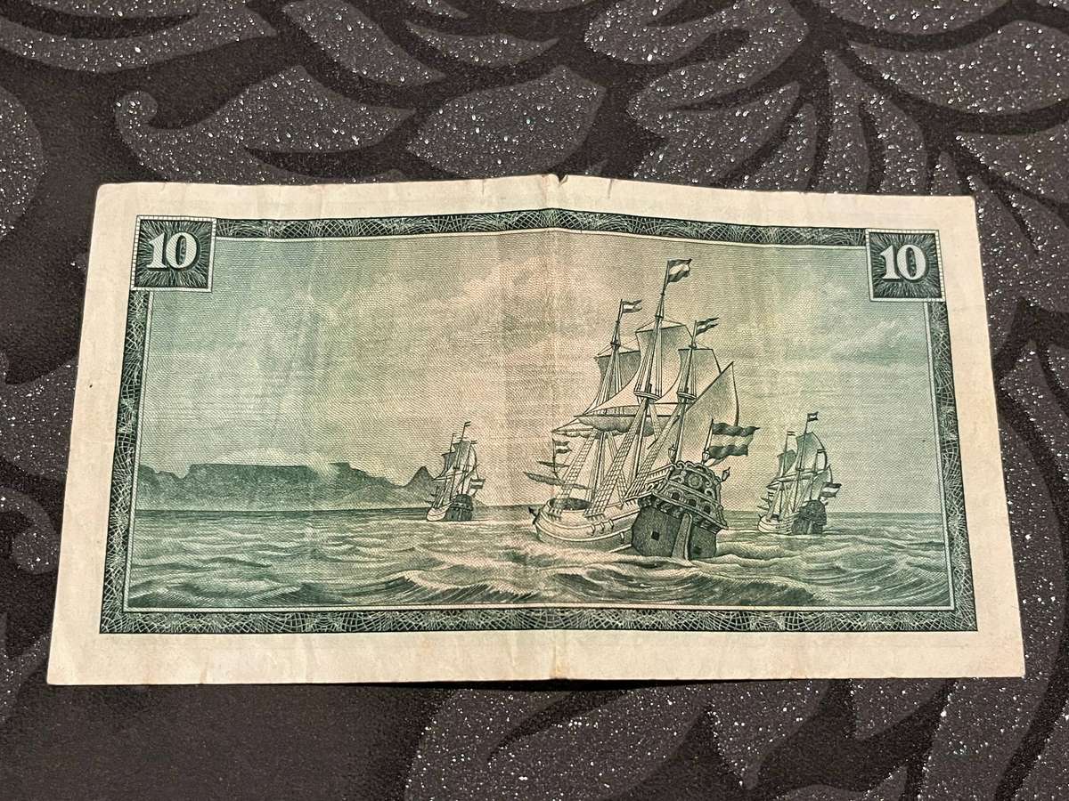 South Africa 10 Rand Note  Jan van Riebeeck  T.W. de Jongh Signature