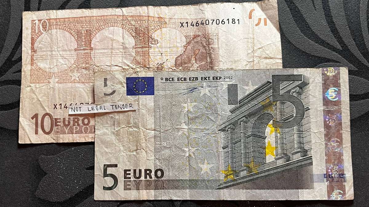 10 Euro & 5 Euro Banknotes  European Union