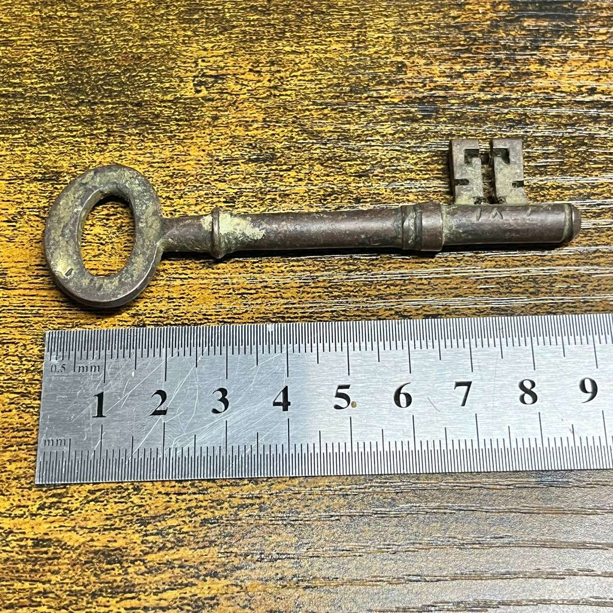 Large Antique Skeleton Key  Ornate Double-Bit Iron Key  Approx. 9cm