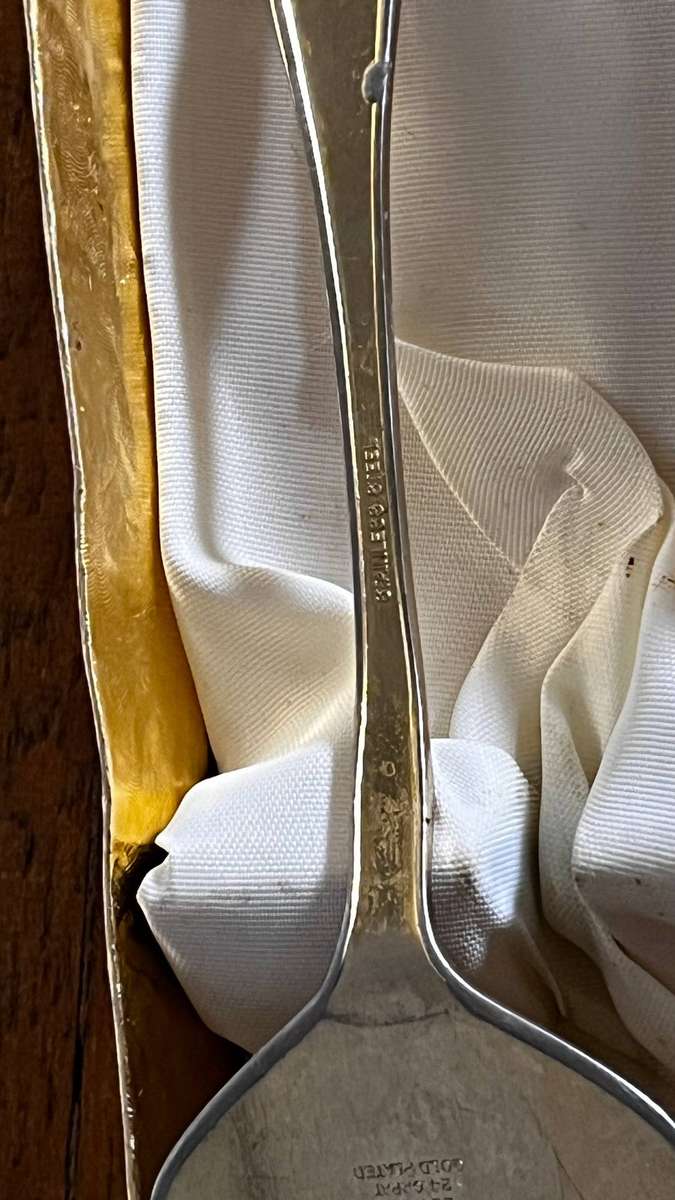 Vintage Cake Server Gold Plated Porcelain Handle Floral Design Boxed