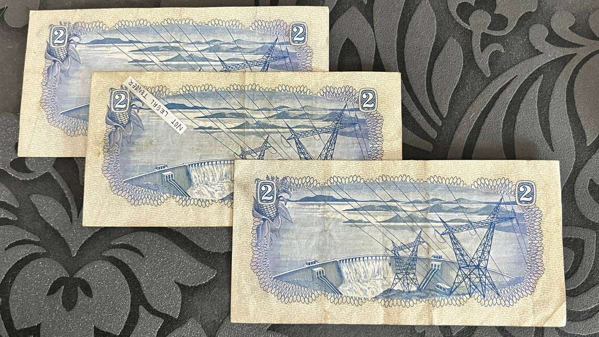 2 Rand Banknotes x3  P111 T.W. de Jongh
