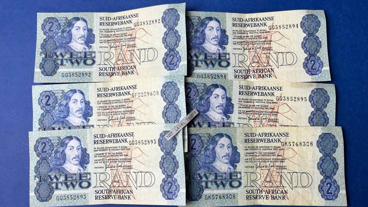 G.P.C. de Kock  2 Rand Banknote Lot (6 Notes)