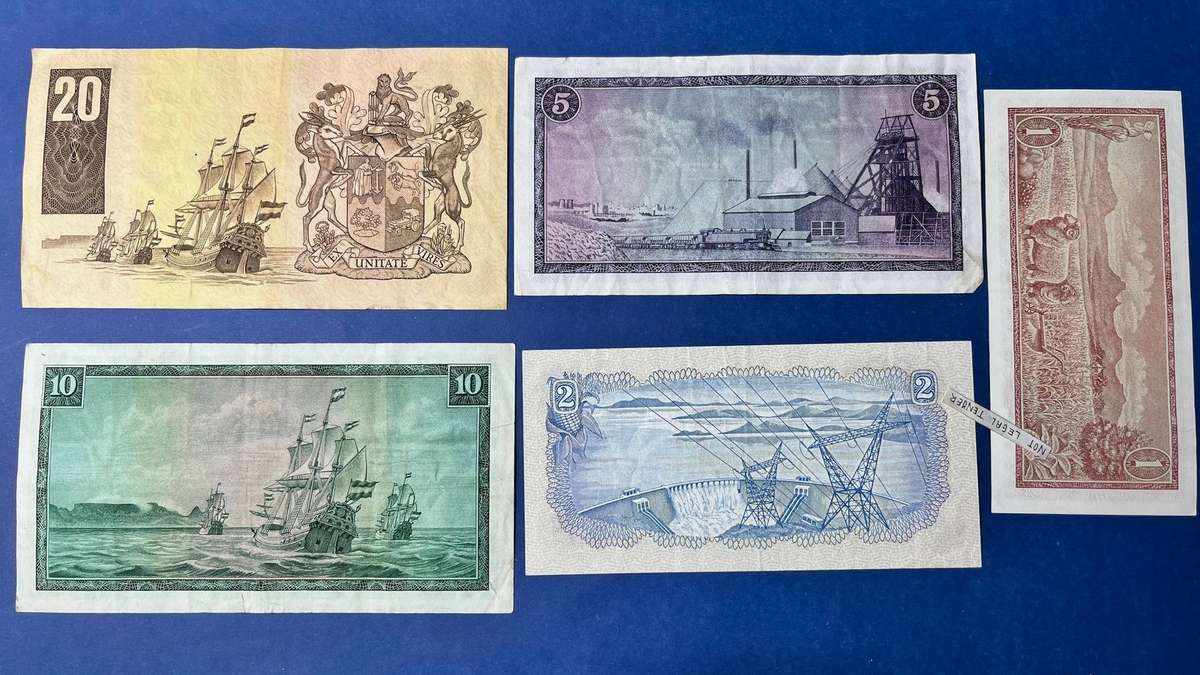  Early Reserve Bank South African Banknote Set  T.W. de Jongh
