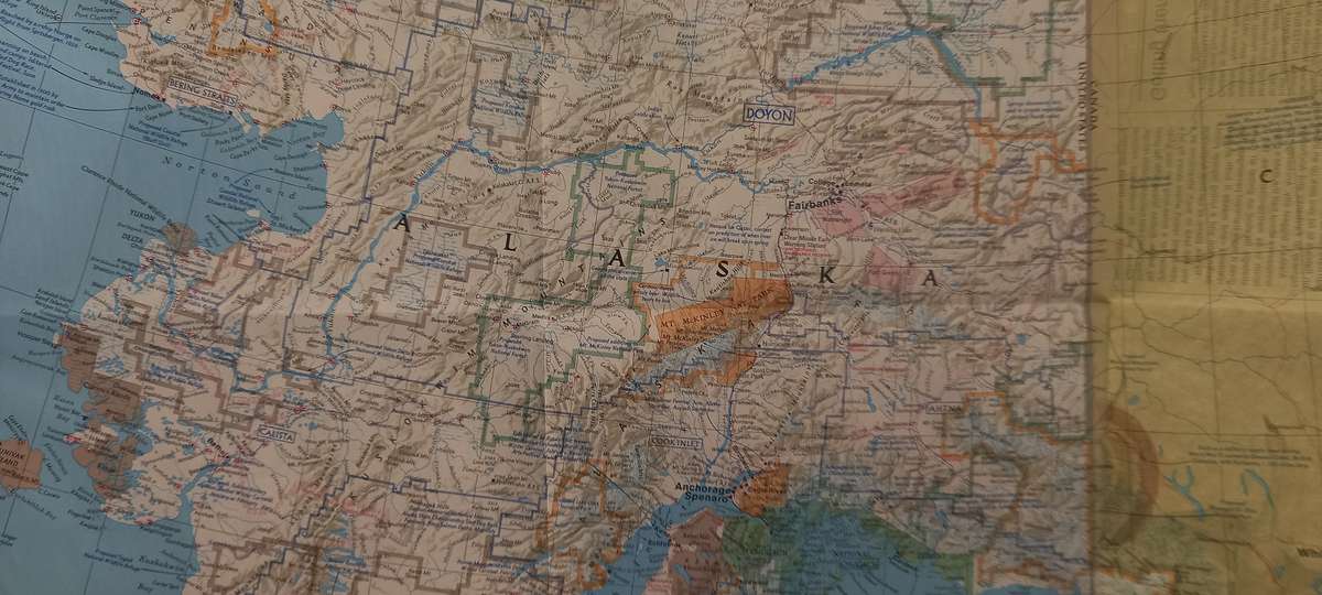 1975 Folded Map of ALASKA Published By National Geographic 89cmx70cm