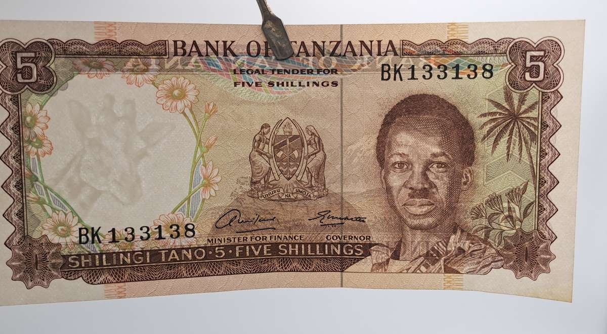 1966  Tanzania  5 Shillings Bank Note-UNC