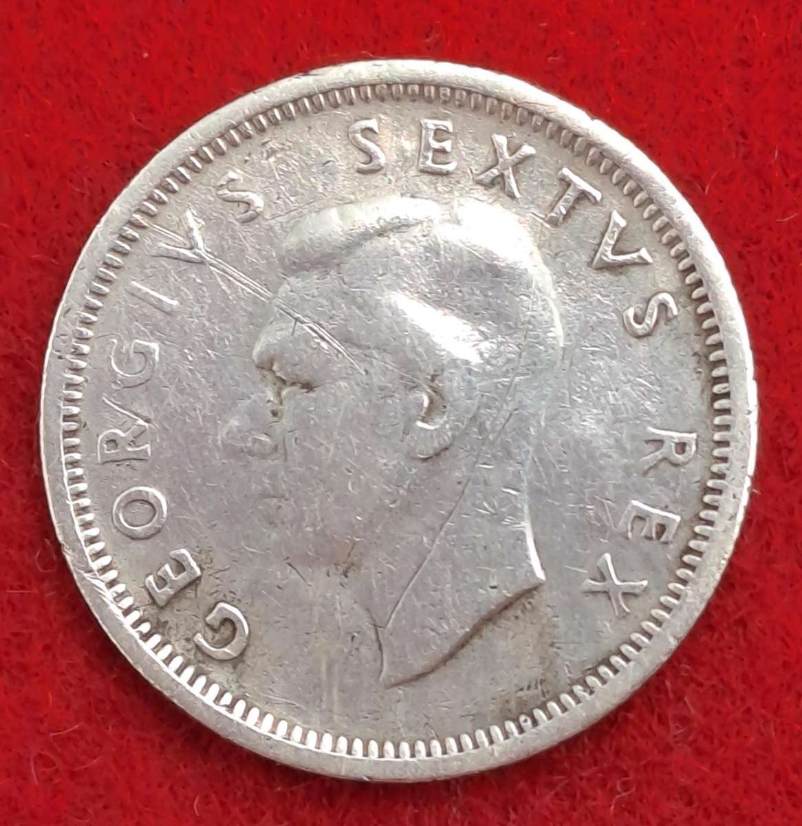 1948 South Africa  SILVER 6 Pence - George VIt -Circulated