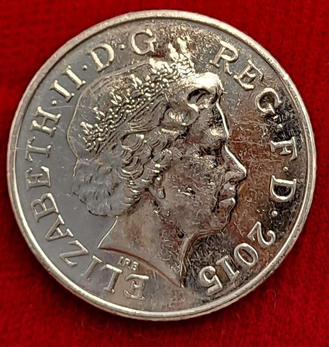 2015 United Kingdom 10 Pence - Elizabeth II 4th portrait, Royal Shield, magnetic