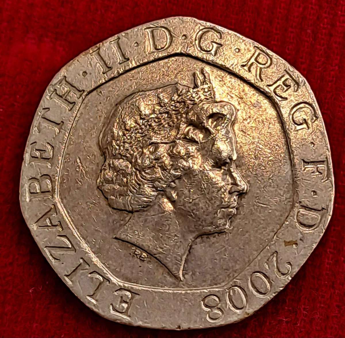2008 United Kingdom 20 Pence - Elizabeth II 4th portrait, Royal Shield
