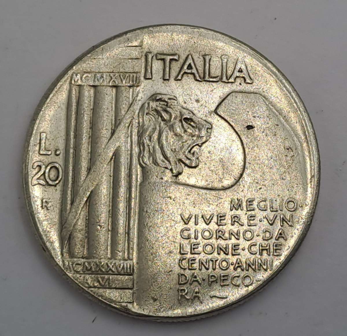 1983 Italy 20 Lire Mussolini Fantasy Medal
