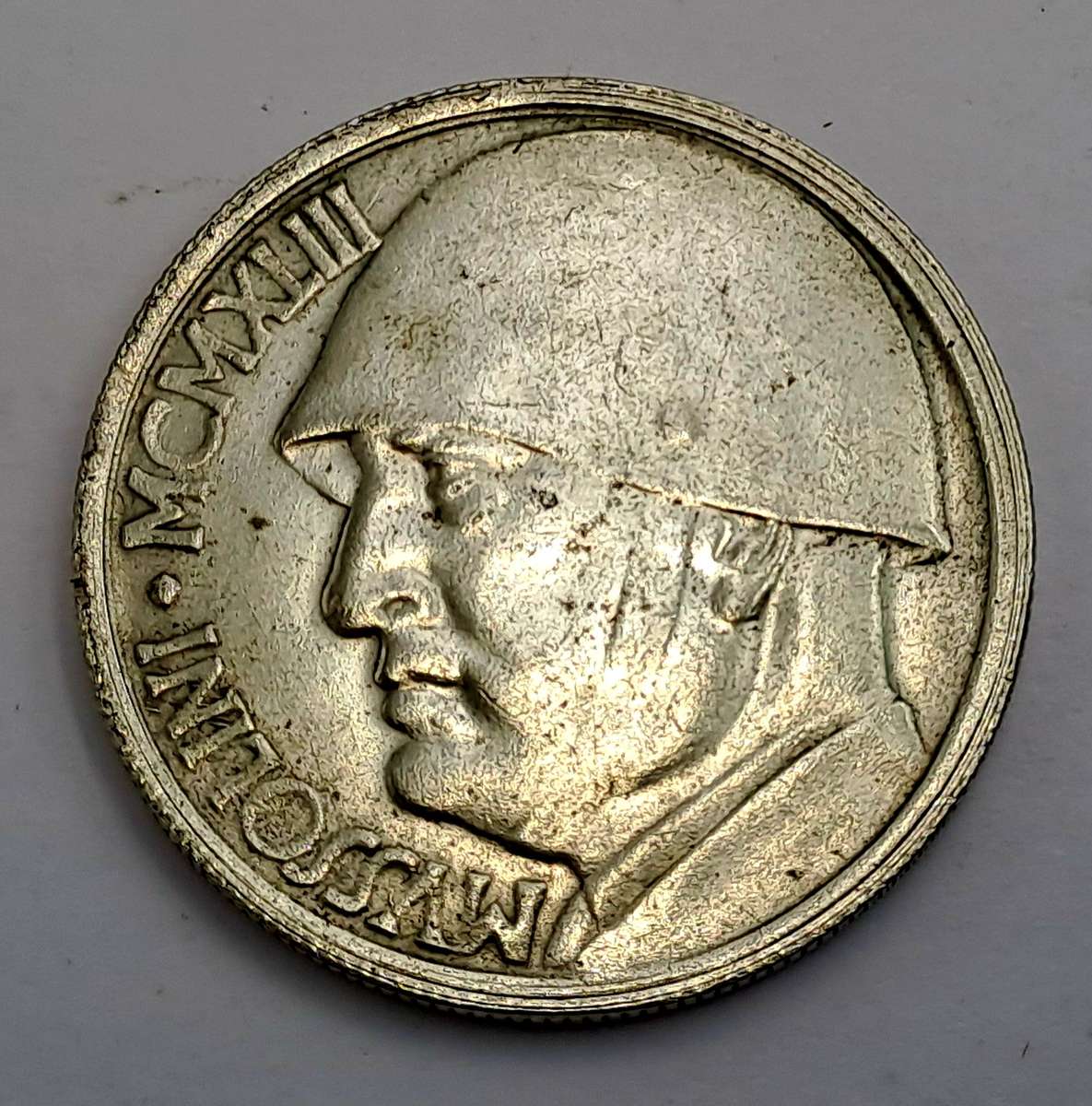 1983 Italy 20 Lire Mussolini Fantasy Medal