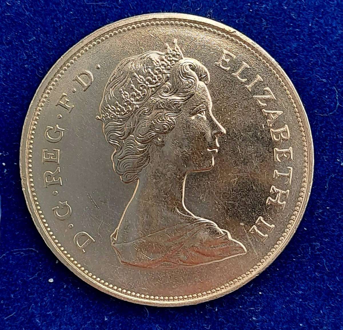 1981 United Kingdom 25 New Pence - Elizabeth II Royal Wedding