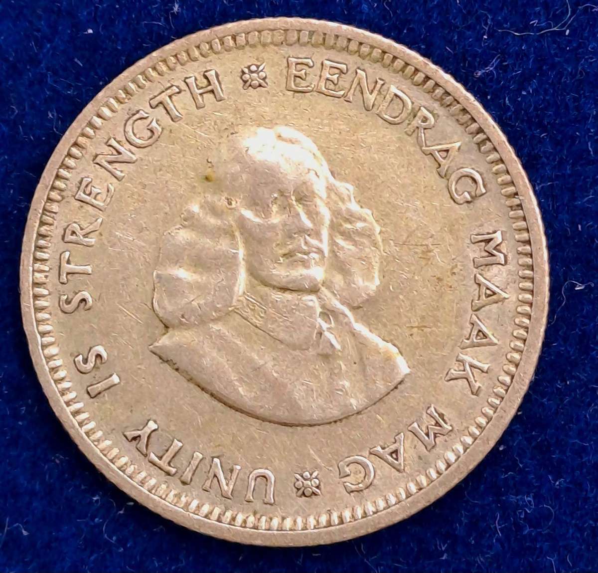 1962 South Africa  Silver (.500) 5 Cents 1st decimal series