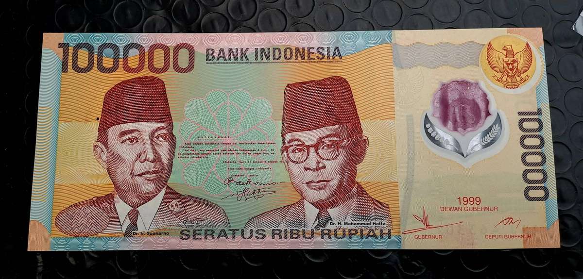1999 Indonesia 100 000 Rupiah Bank Note