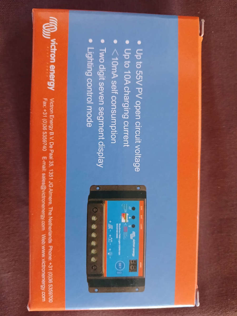 Victron BlueSolar PWM-Light Charge Controller 12/24V-10A.