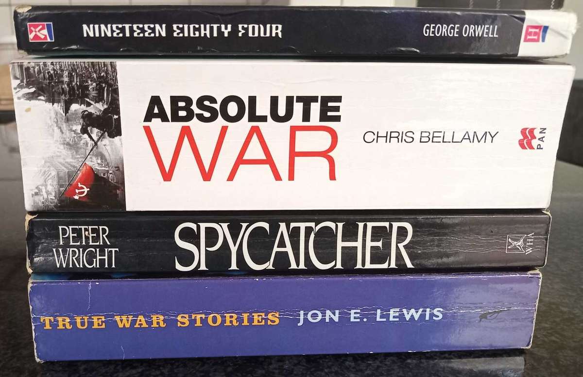 Book Bundle (4 pieces)