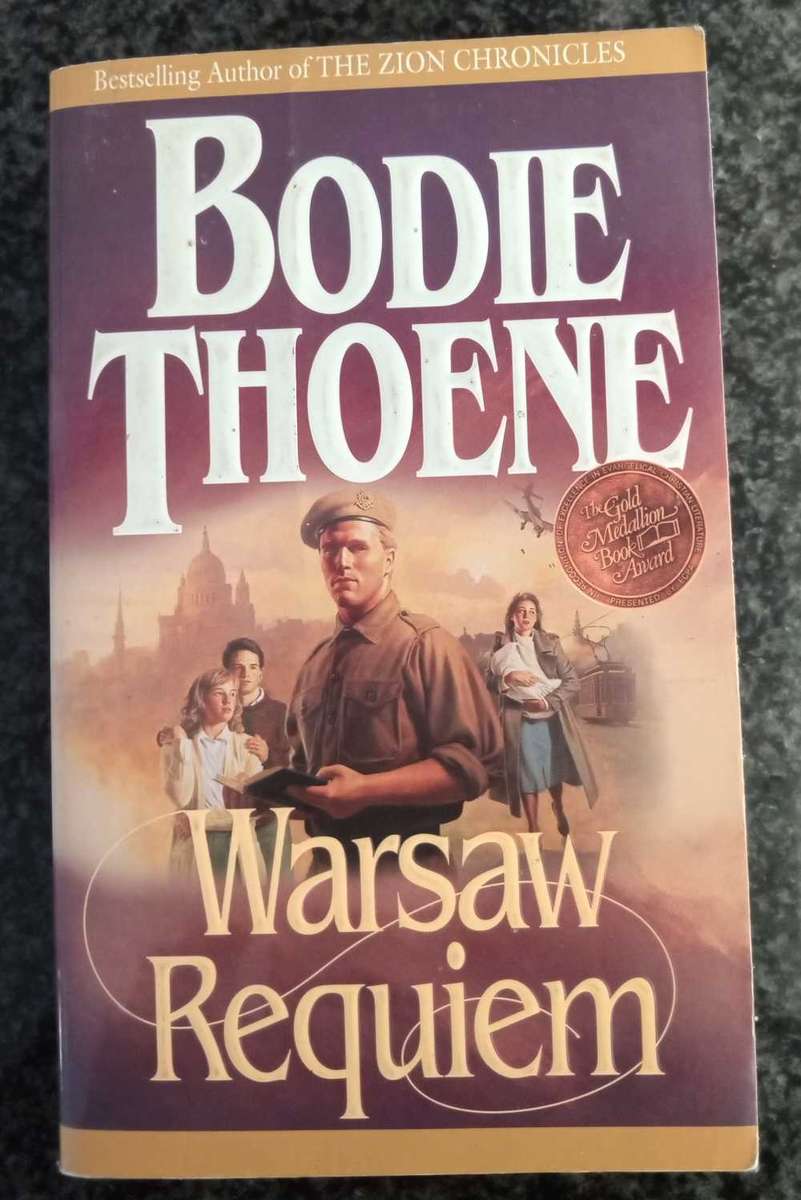 Book Bundle (13 pieces)