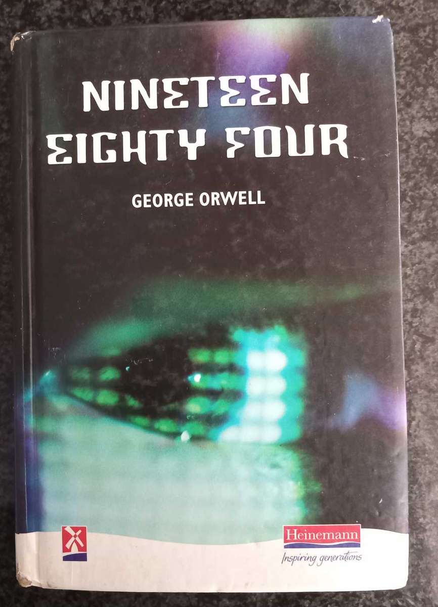 Book Bundle (4 pieces)