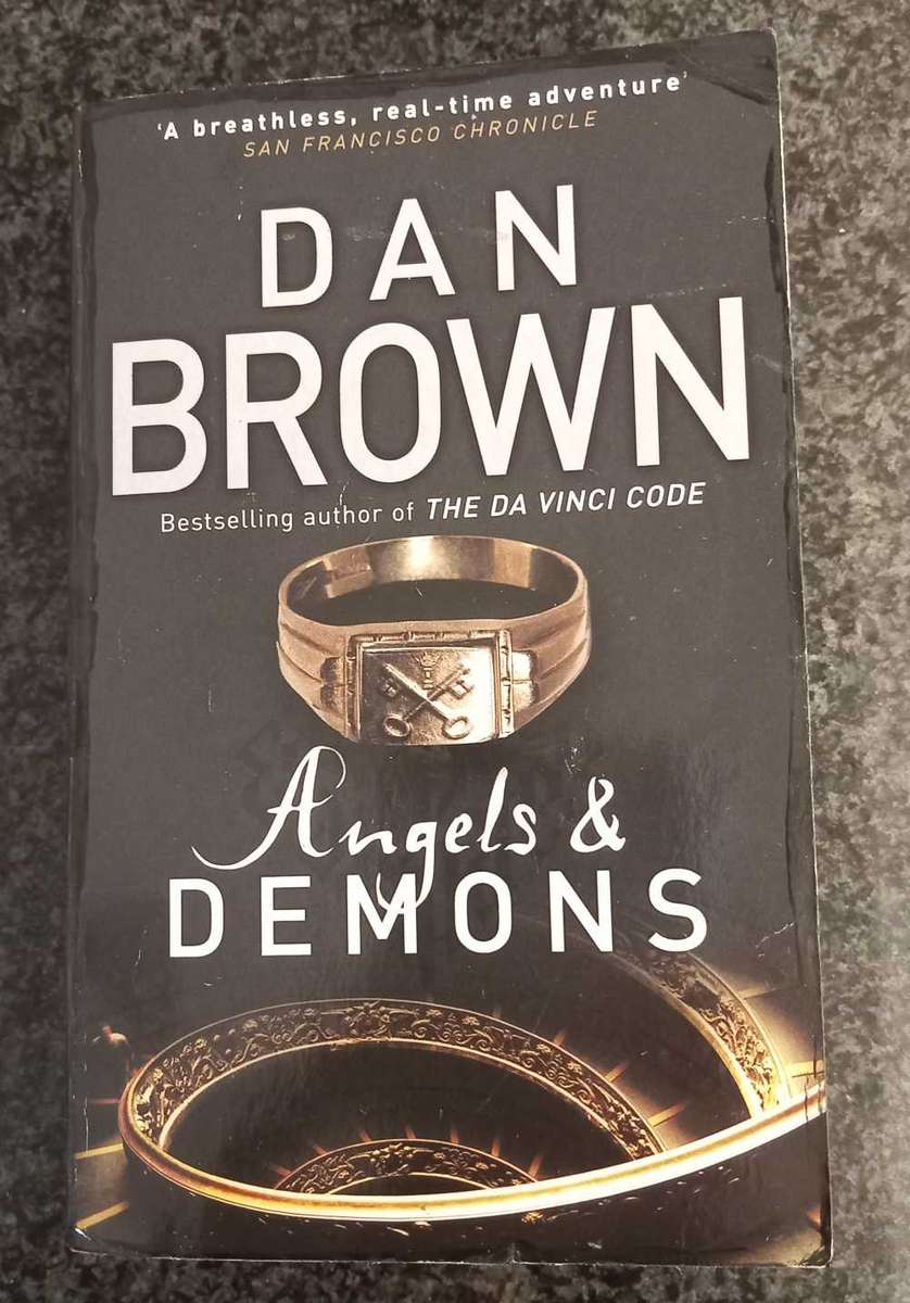 Book Bundle (13 pieces)