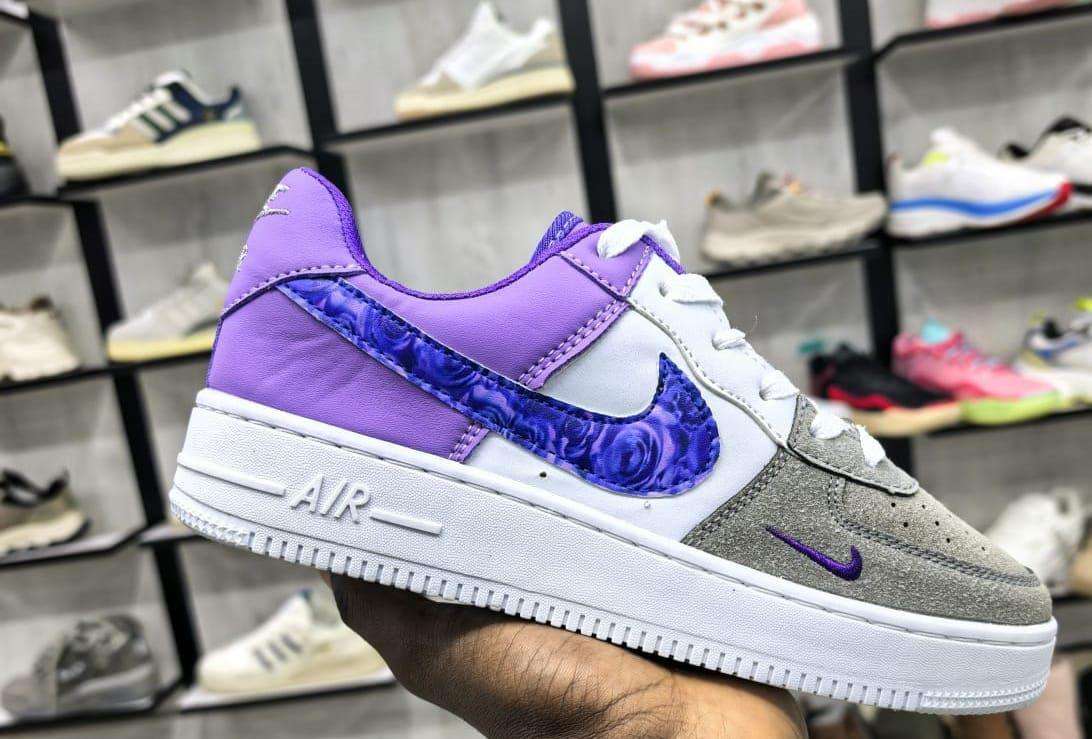 Unisex Sneaker, Sizes 4-7