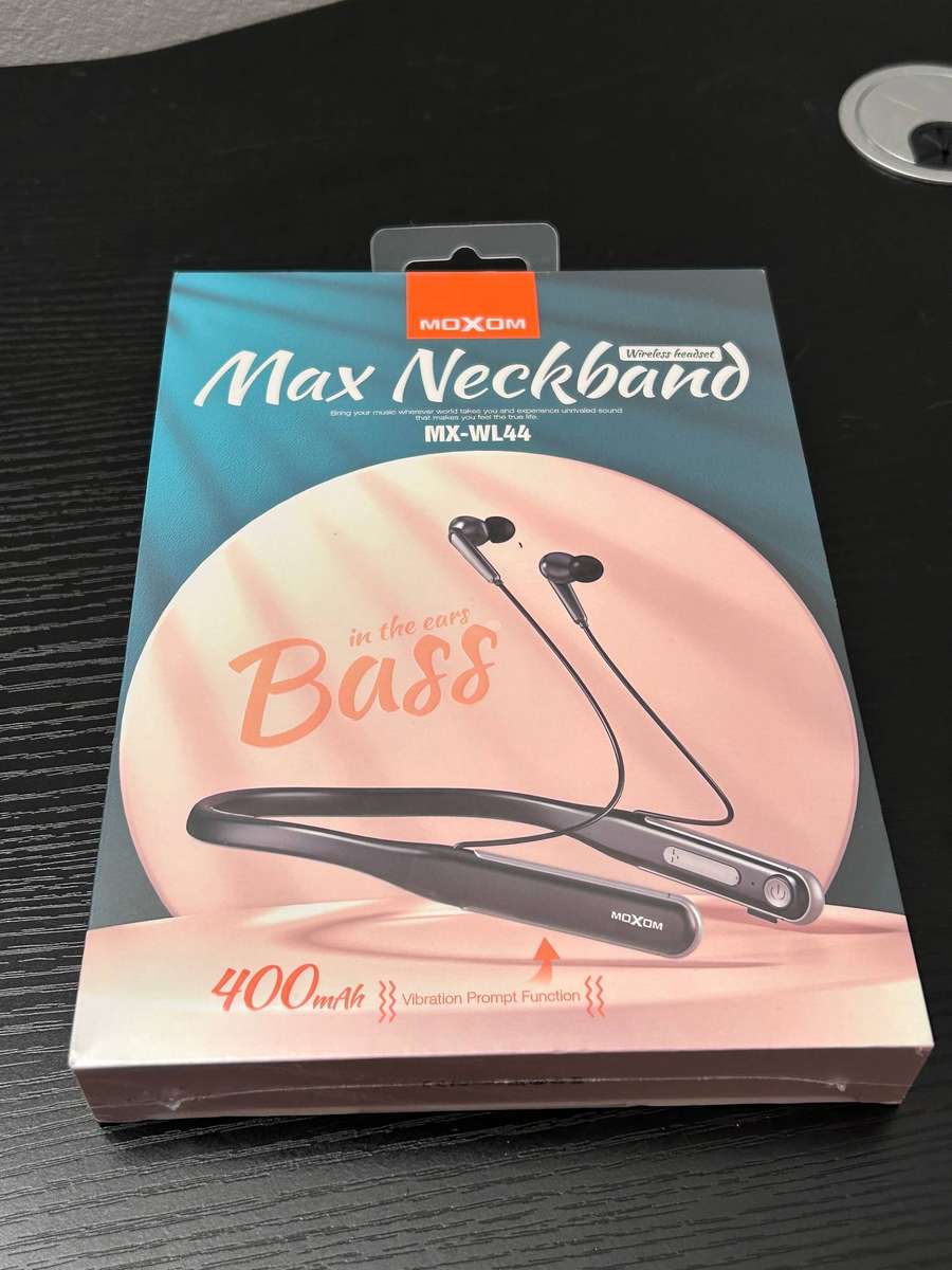 Moxom Max Neckband Wireless Headset MX-WL44 - Deep Bass, 400mAh Battery