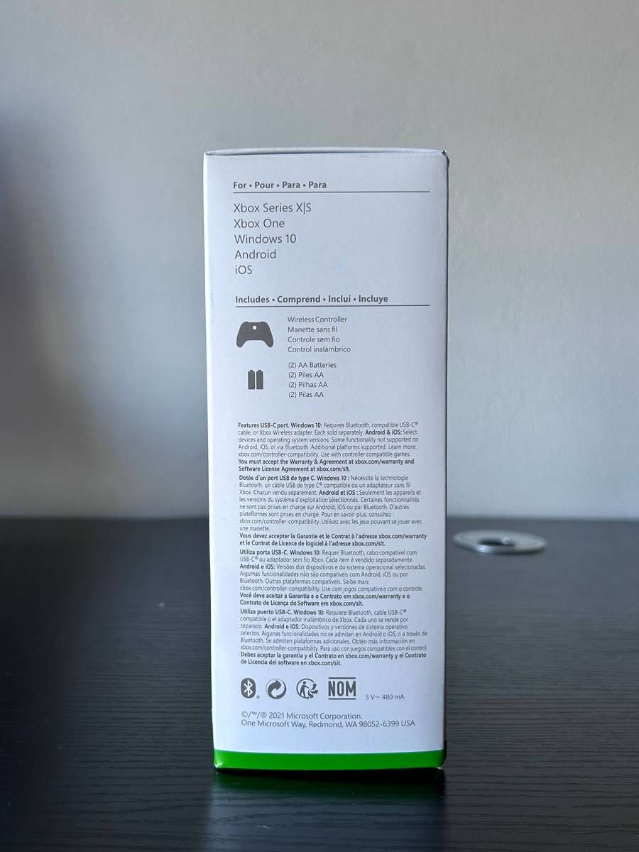 Microsoft Xbox Wireless Controller - Carbon Black - Brand New & Sealed for Xbox Series X/S