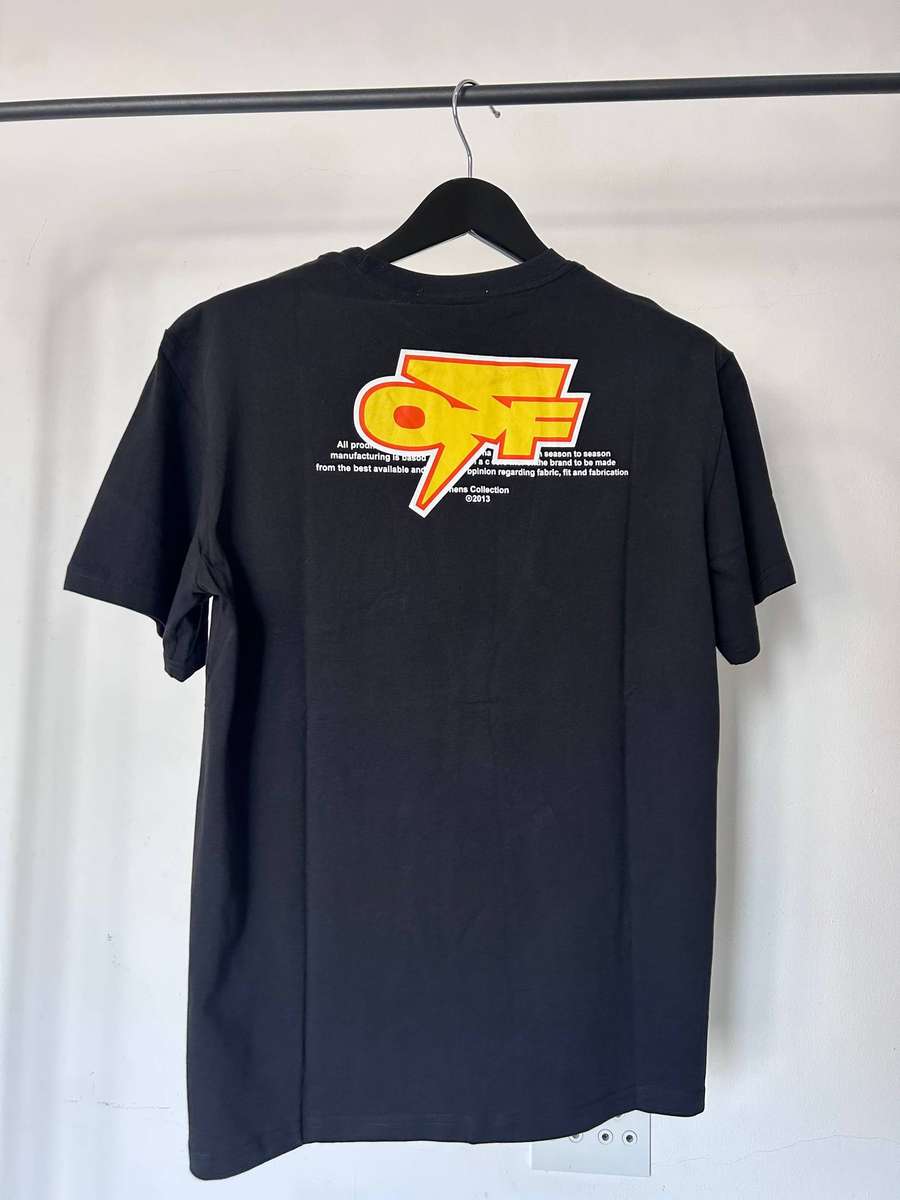 Men's Premium Streetwear Tee - Black - Industrial Arrow Graphic - Size Medium