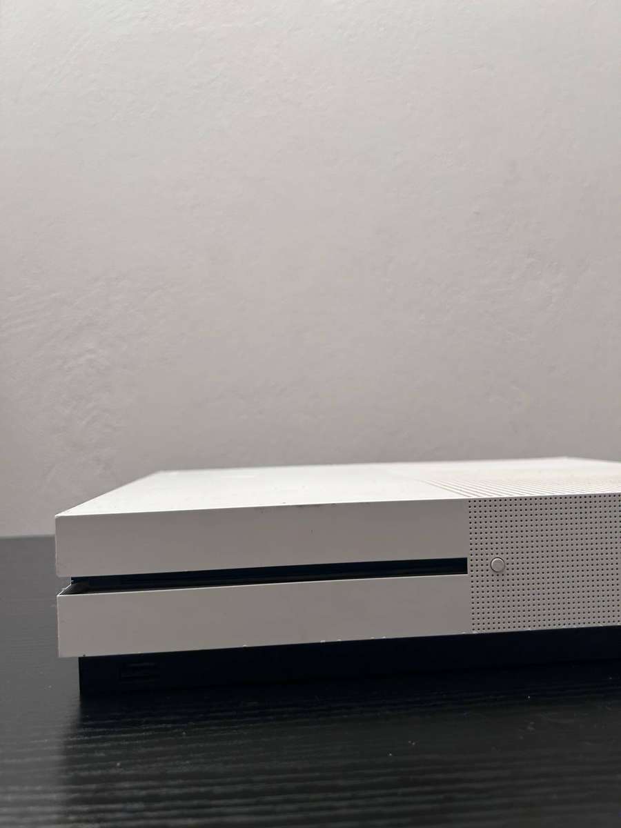 Xbox One S Console (White) - For Spares or Repair - As Is