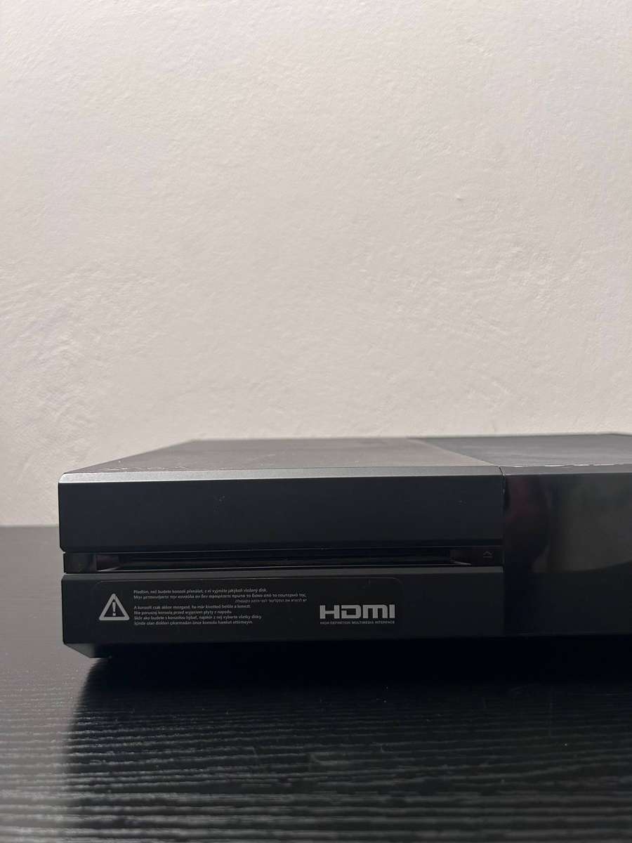 Xbox One console (Original) 500GB - For spares or repair