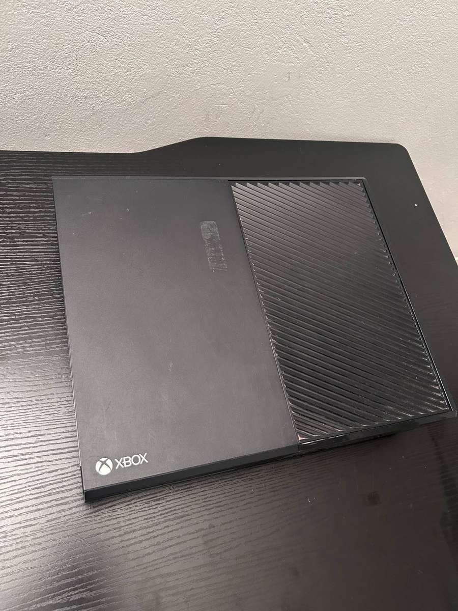 Xbox One console (Original) 500GB - For spares or repair