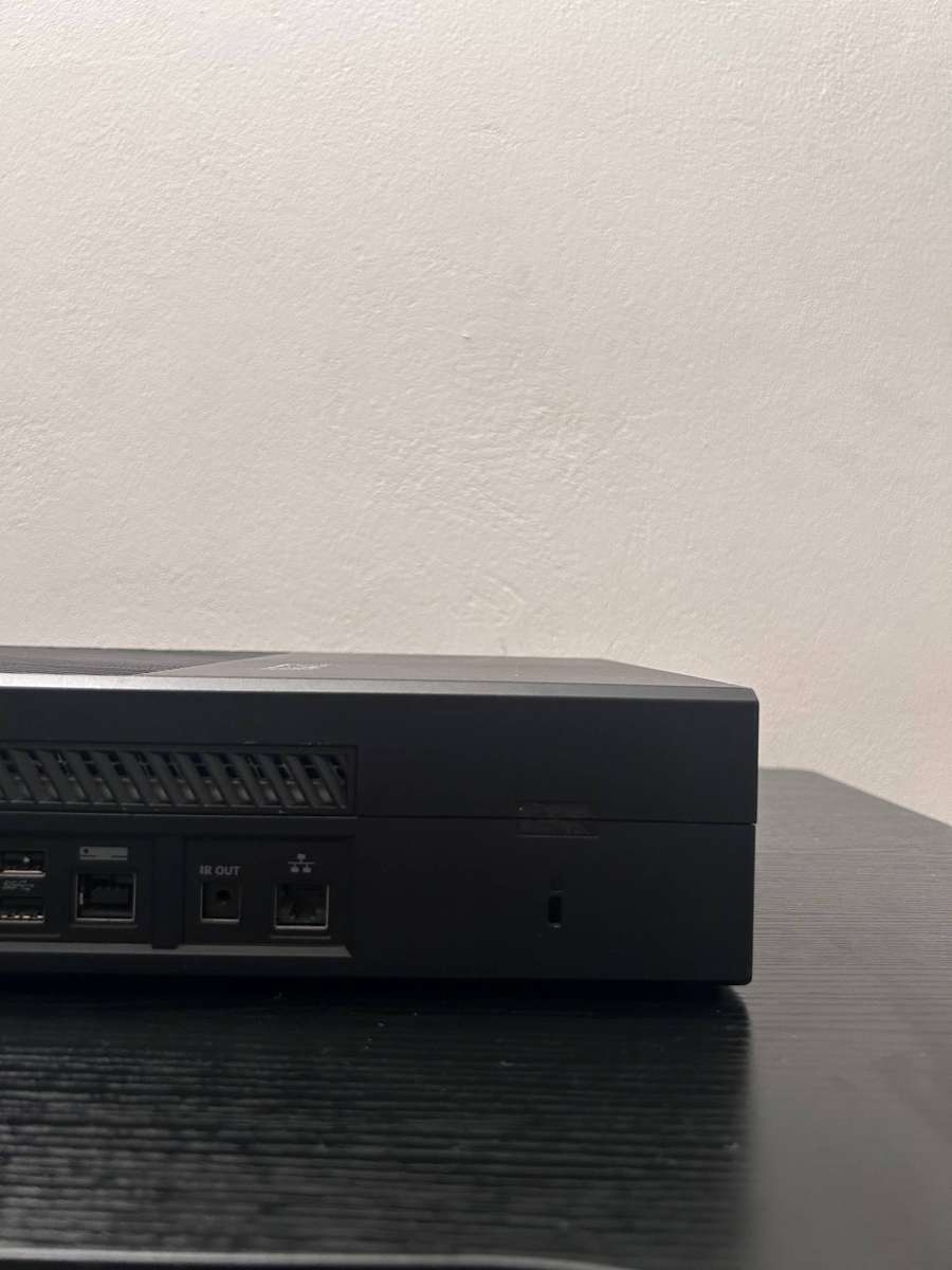 Xbox One console (Original) 500GB - For spares or repair