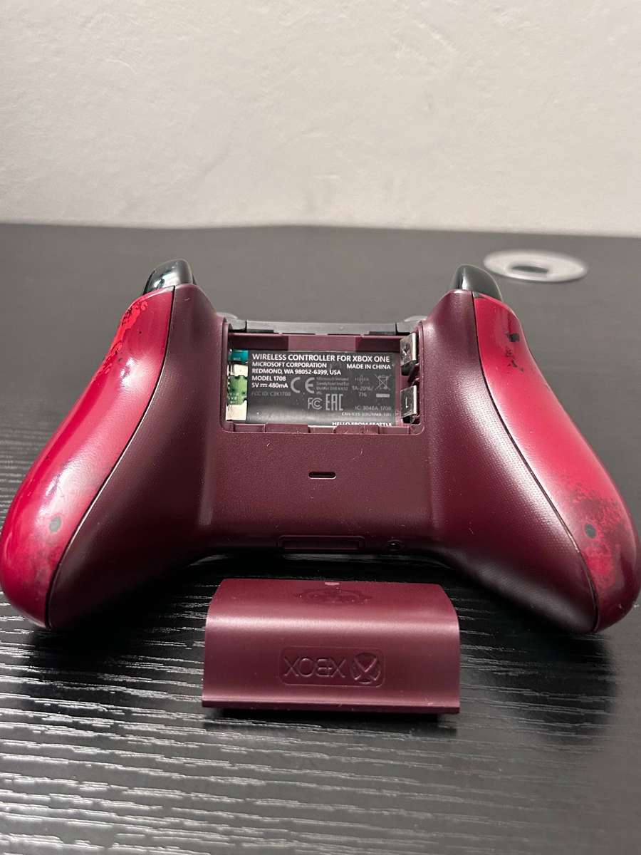 Xbox Wireless Controller  Gears of War Crimson Omen Limited Edition