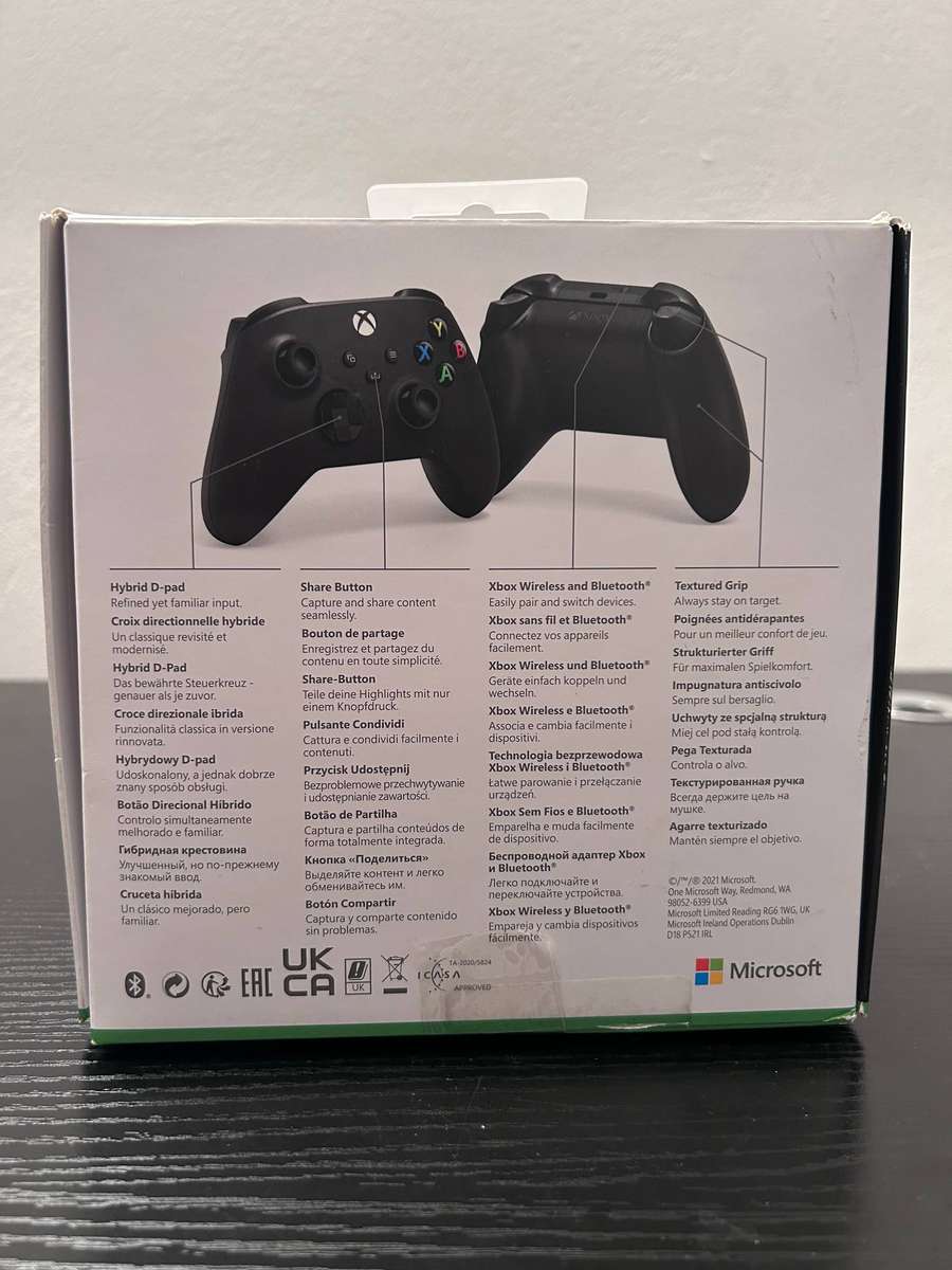 Xbox Series X|S Wireless Controller  Carbon Black (Open Box)