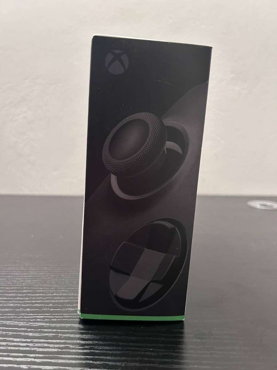 Xbox Series X|S Wireless Controller  Carbon Black (Open Box)