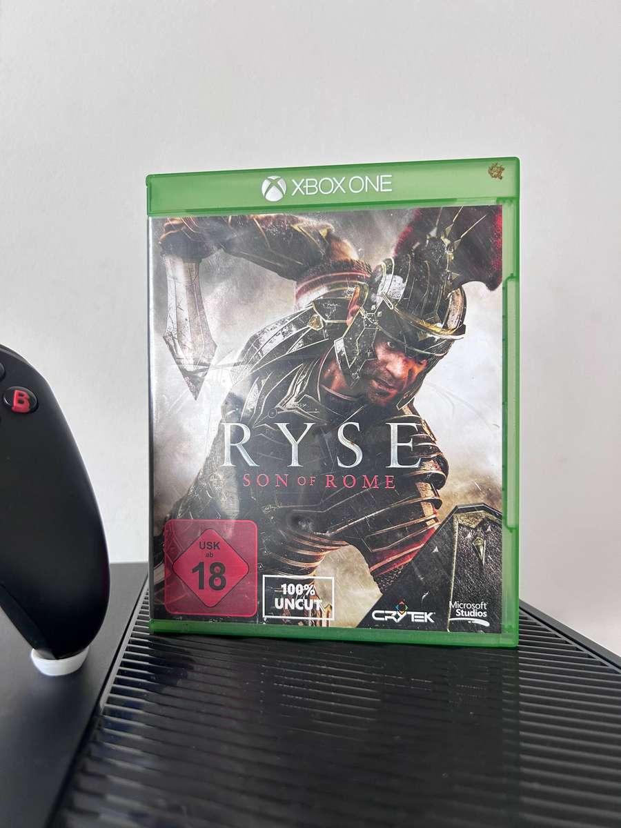 Xbox One Console Bundle  Includes Wireless Controller & Ryse: Son of Rome (Pre-owned)