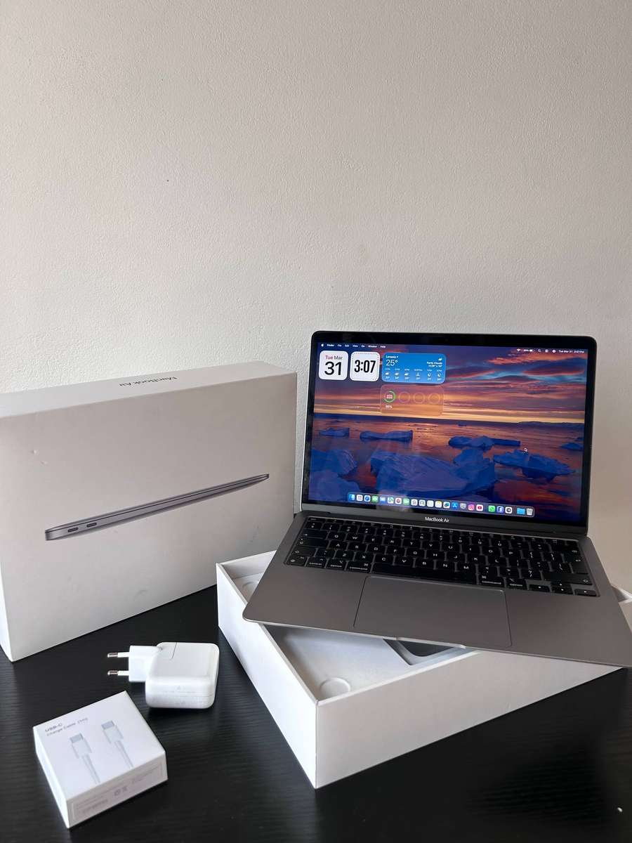 Apple Macbook Air M1 8GB RAM - 256GB SSD - Space Grey