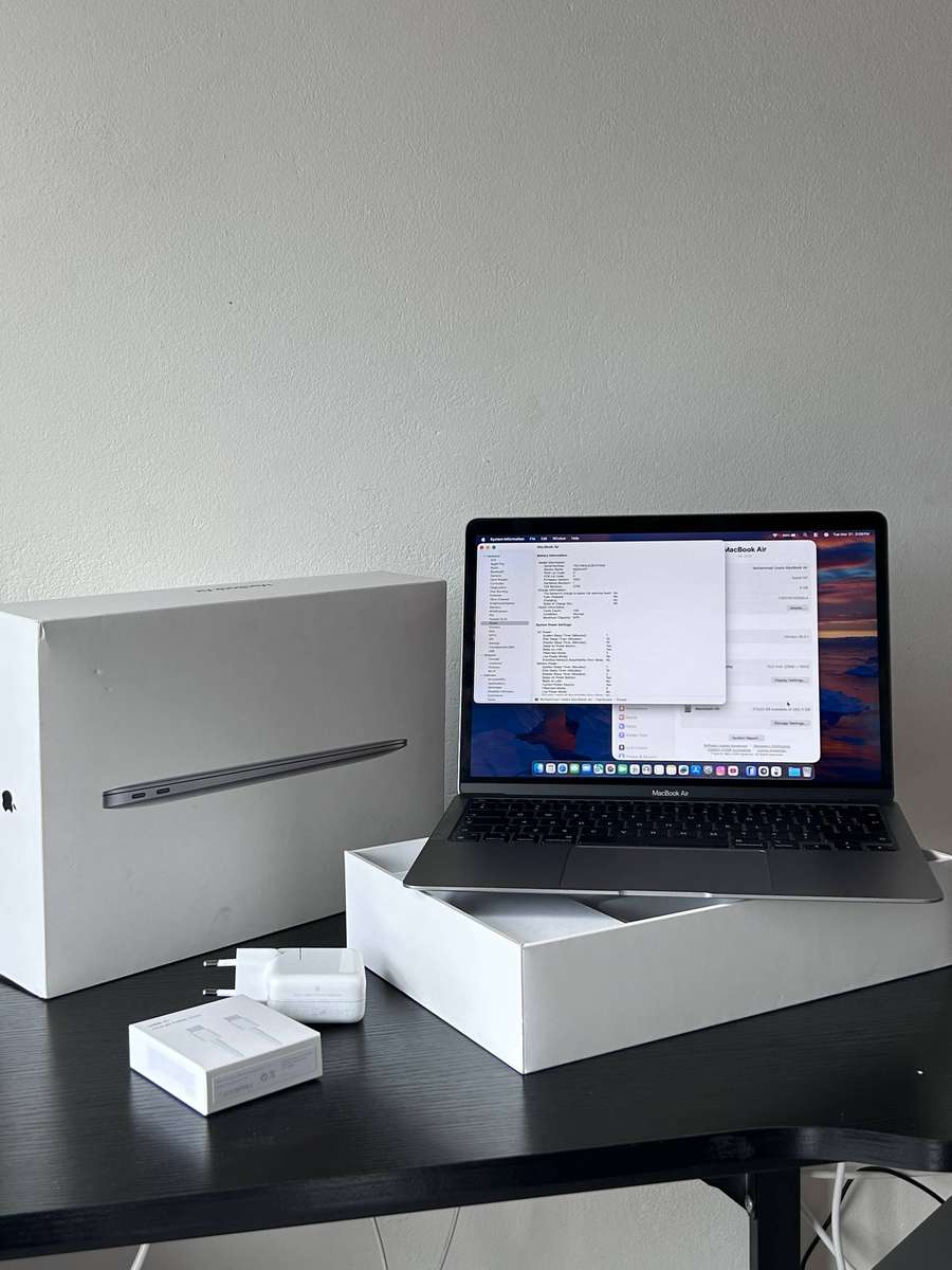 Apple Macbook Air M1 8GB RAM - 256GB SSD - Space Grey